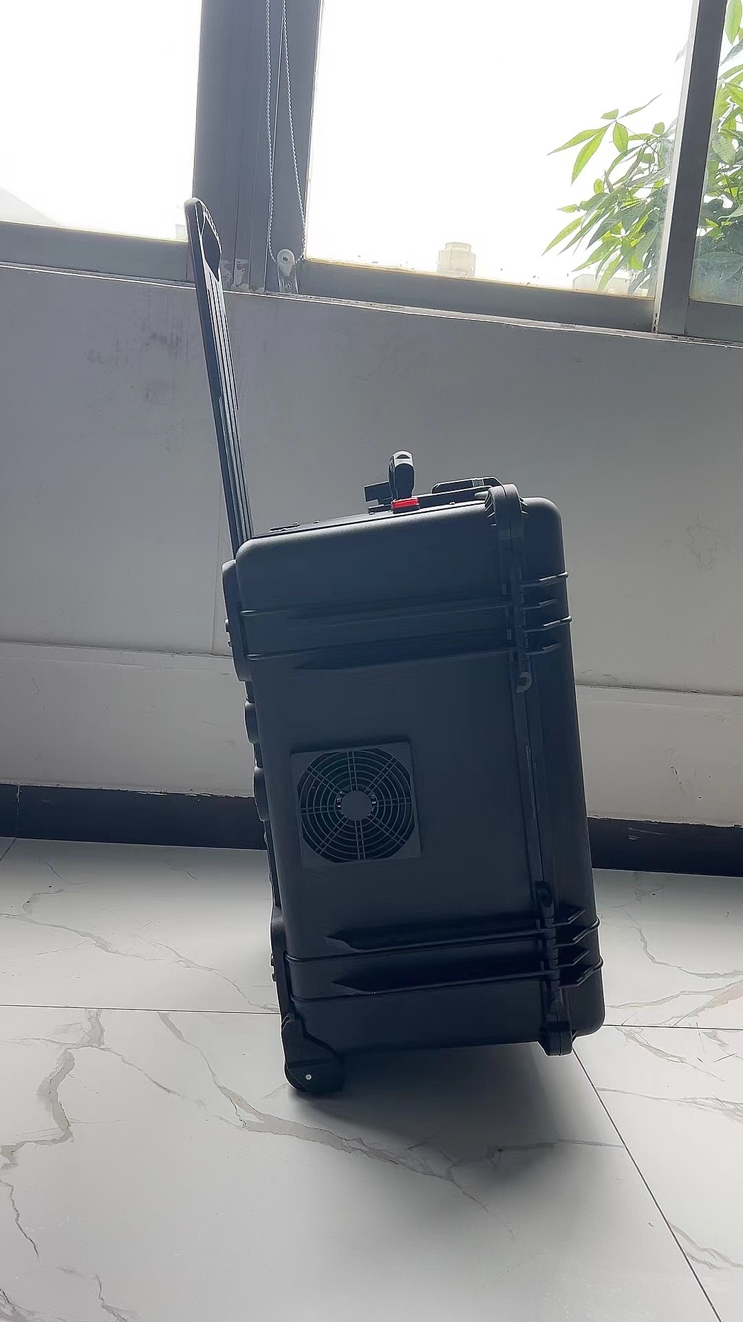 景县手拉箱型移动通信干扰器